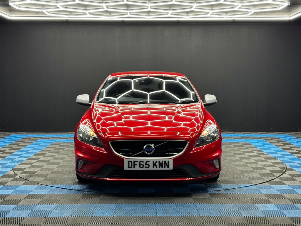 Volvo V40 2.0 T2 R-design Euro 6 Ss Red #2