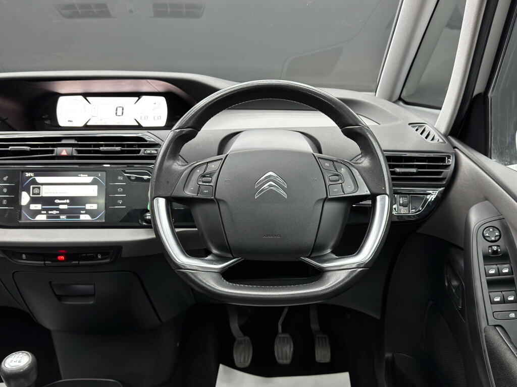 Citroen C4 Picasso Red #18