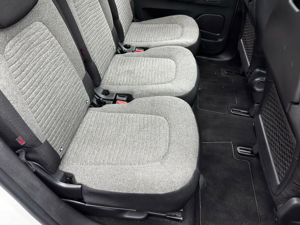 Citroen C4 Picasso Red #16