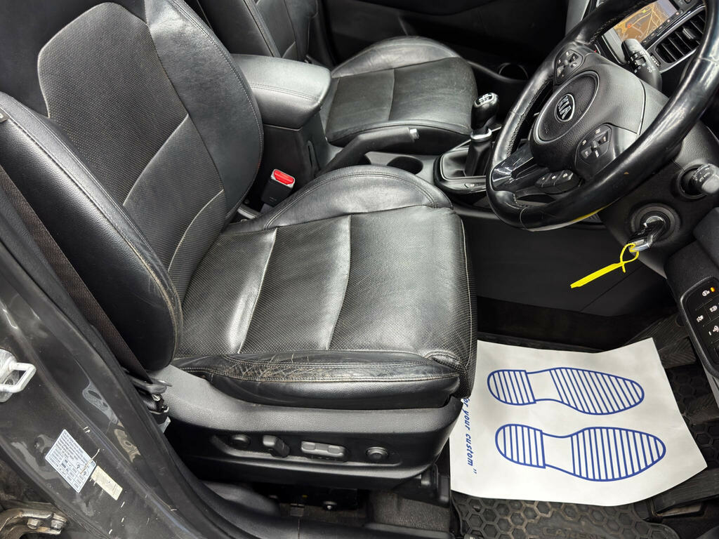 Kia Carens 1.7 2 Ecodynamics Crdi 114 Bhp Black #13