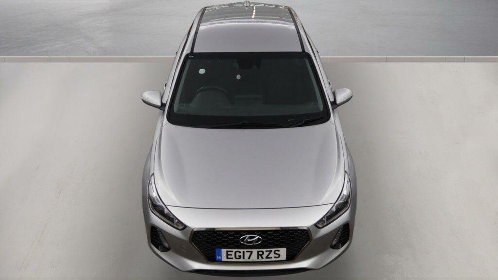 Hyundai I30 1.4 T-gdi Blue Drive Se Nav Euro 6 Ss Silver #3