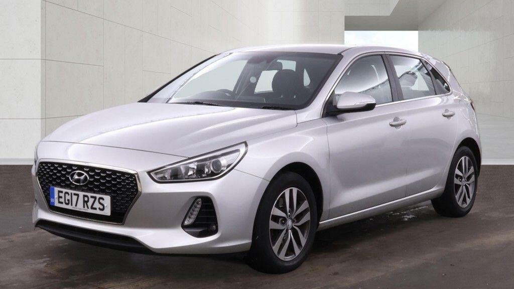 Hyundai I30 1.4 T-gdi Blue Drive Se Nav Euro 6 Ss Silver #2