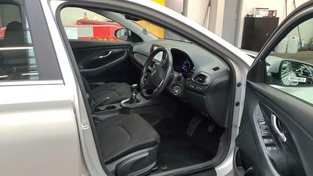 Hyundai I30 I30 Premium Se Tgdi Brown #8
