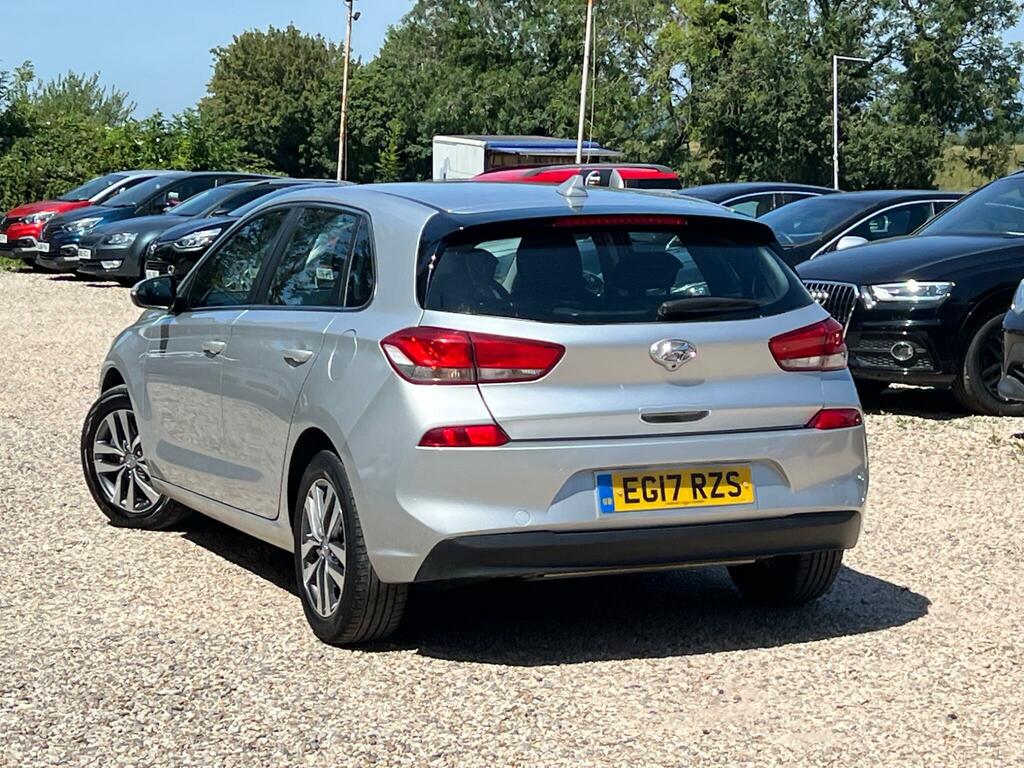 Hyundai I30 1.4 T-gdi Blue Drive Se Nav Euro 6 Ss Silver #6