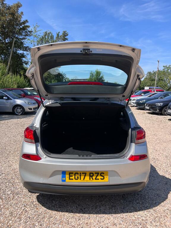 Hyundai I30 1.4 T-gdi Blue Drive Se Nav Dct Euro 6 Ss Blue #14