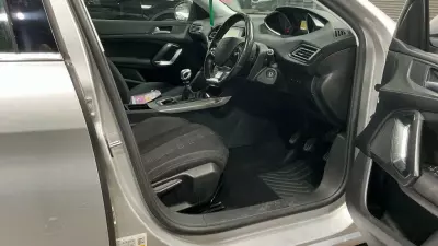 Peugeot 308 1.6 Bluehdi 120 Allure Eat6 Silver #12
