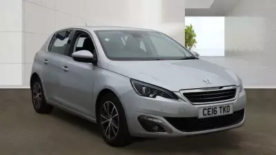 Peugeot 308 1.6 Bluehdi 120 Allure Eat6 Silver #1