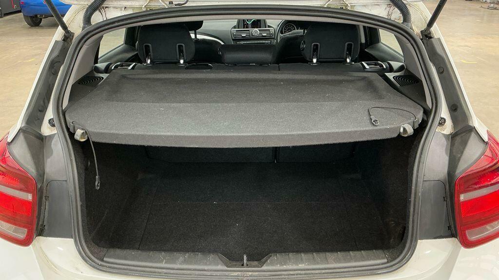 BMW 1 Series Efficientdynamics Black #9