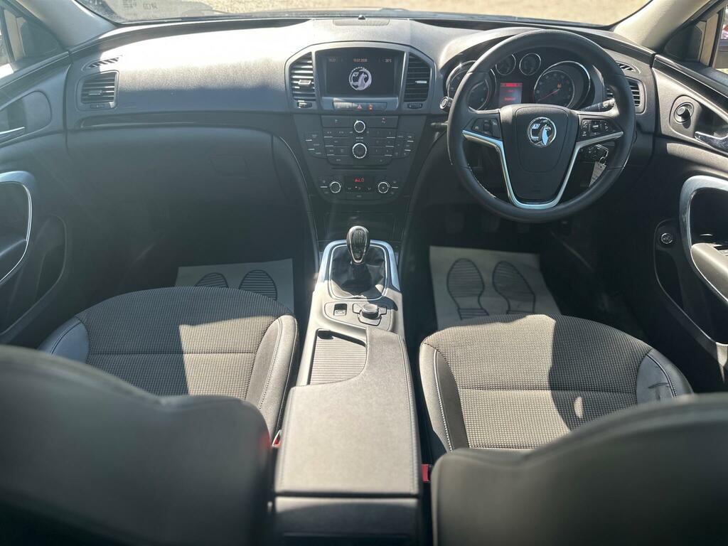 Vauxhall Insignia 2.0L Tech Line Cdti 160 Bhp Silver #15