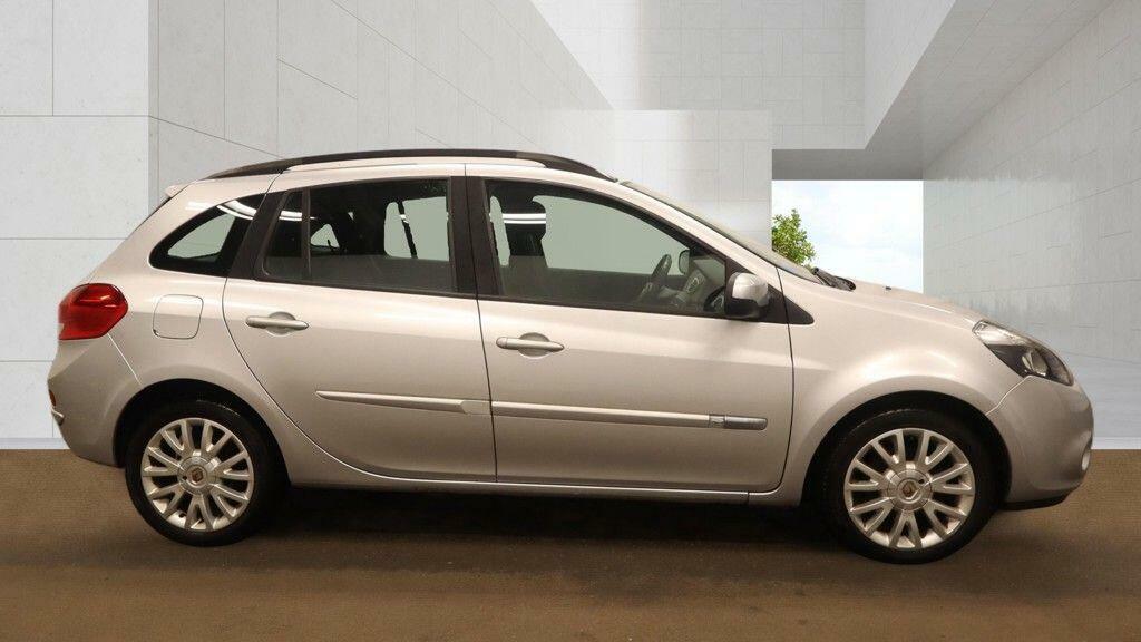 Renault Clio 1.5 Dci Dynamique Sport Tourer Tom Tom Silver #2