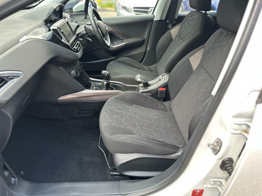 Peugeot 2008 1.2 Vti Active White #33