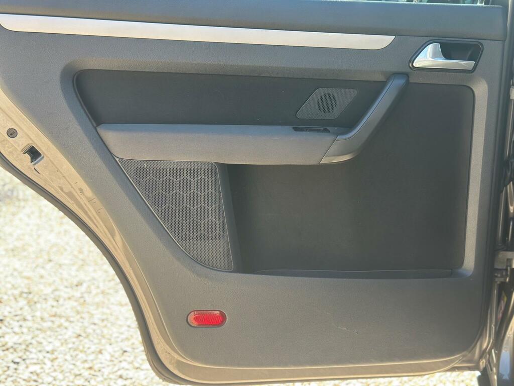 Volkswagen Touran Se Grey #29