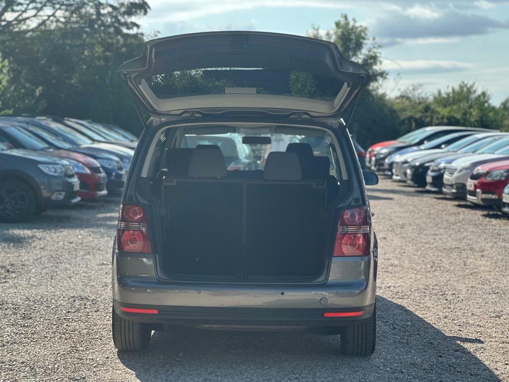 Volkswagen Touran Se Grey #9