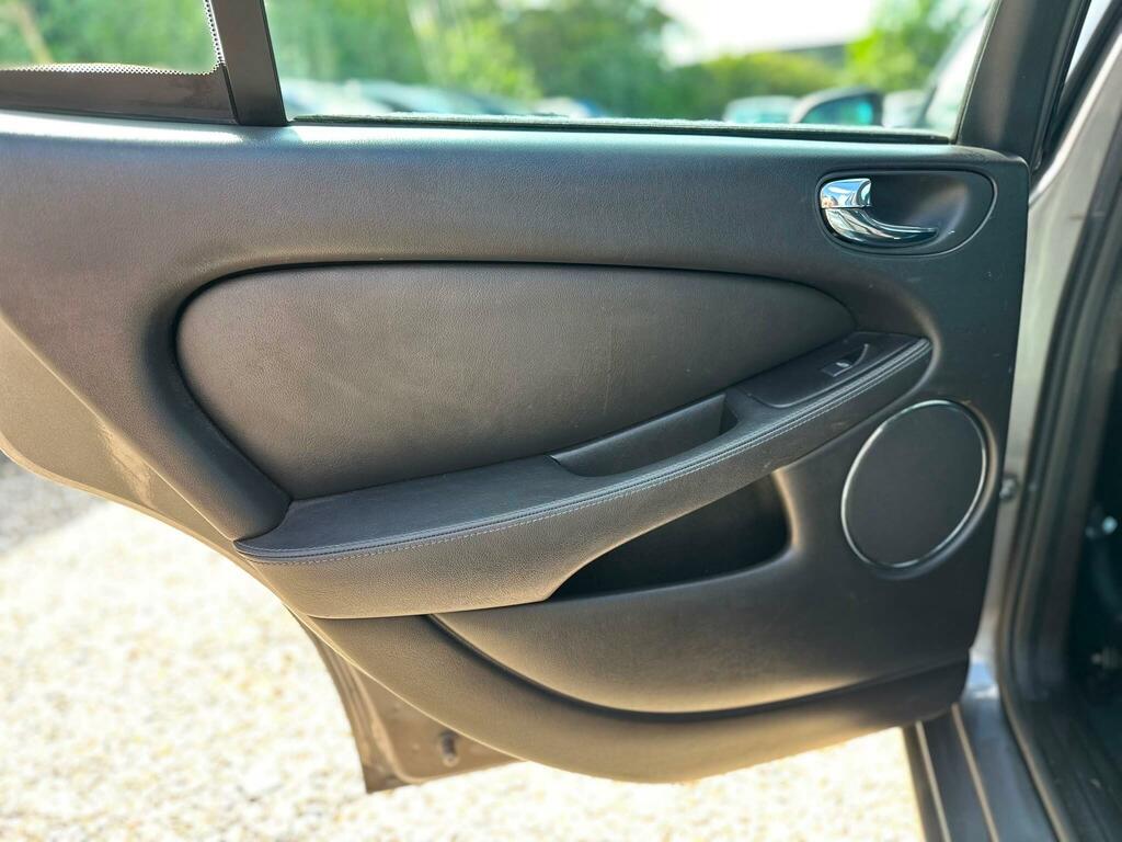 Jaguar X-Type 2.2D S Estate 164 Gkm, 152 Bhp Silver #32
