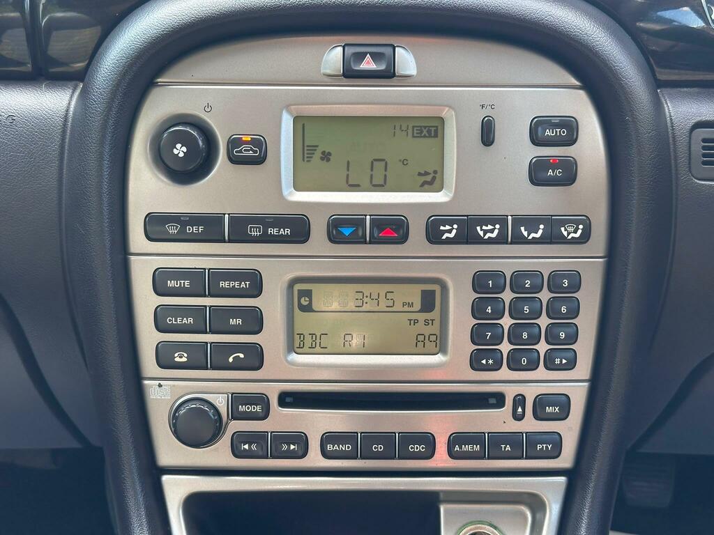 Jaguar X-Type 2.2D S Estate 164 Gkm, 152 Bhp Silver #15