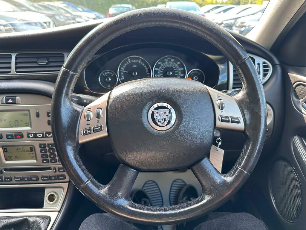 Jaguar X-Type 2.2D S Estate 164 Gkm, 152 Bhp Silver #17