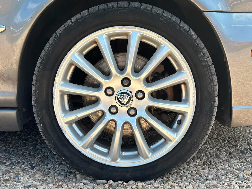 Jaguar X-Type 2.2D S Estate 164 Gkm, 152 Bhp Silver #36