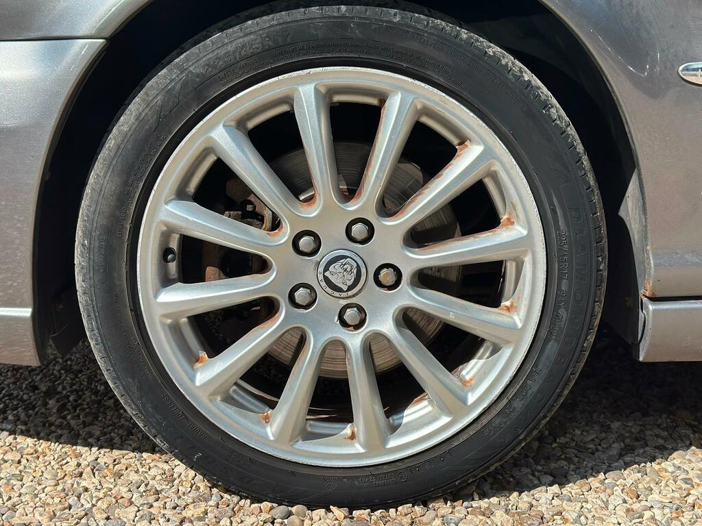 Jaguar X-Type 2.2D S Estate 164 Gkm, 152 Bhp Silver #39