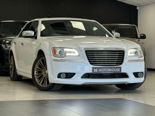 Chrysler 300C 2013 3.0 Crd V6 Executive Saloon E White #3