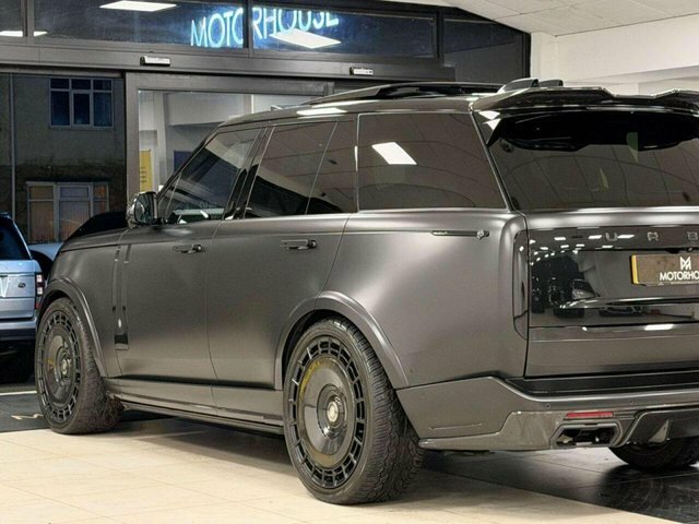 Land Rover Range Rover 2023 3.0 D350 Mhev Suv Au Black #4