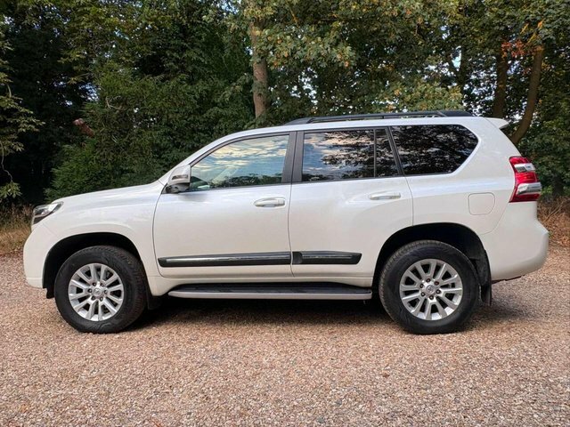 Toyota Land Cruiser 2014 3.0 D-4d Invincible Suv 4Wd E White #6