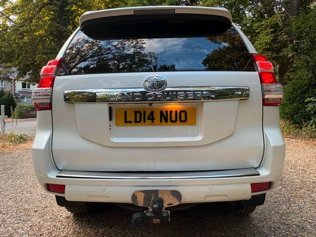 Toyota Land Cruiser D-4d Invincible White #7