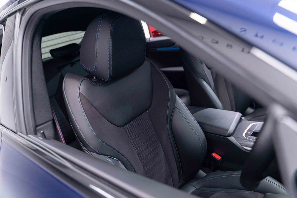 BMW i4 40 83.9Kwh M Sport Gran Coupe Edrive Blue #4
