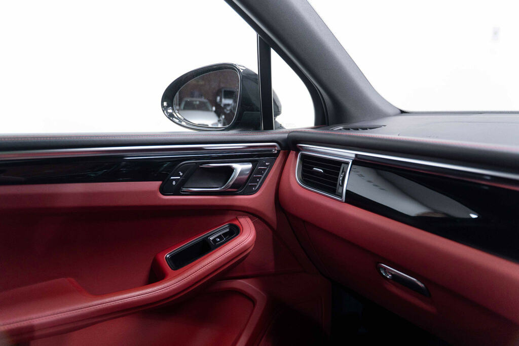Porsche Macan S Pdk Black #8