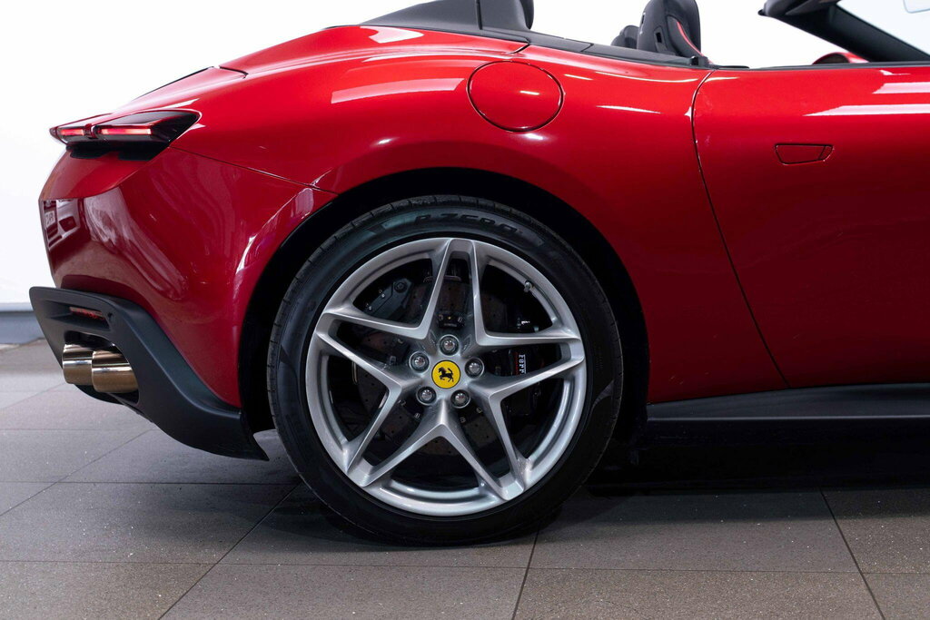 Ferrari Roma V8 Roma Spider Red #27