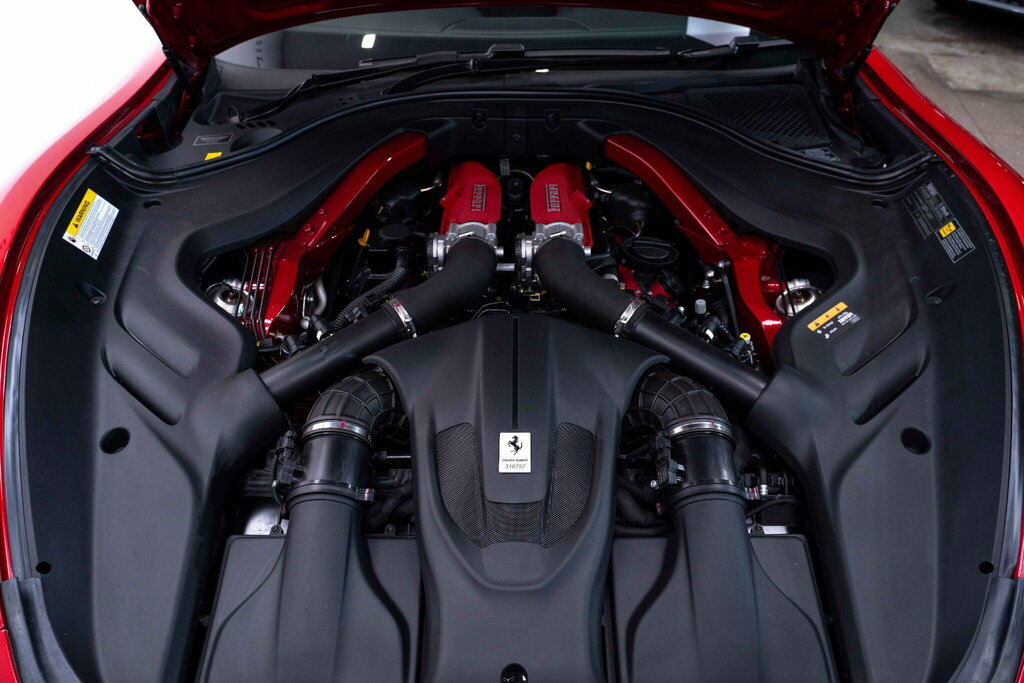 Ferrari Roma V8 Roma Spider Red #25