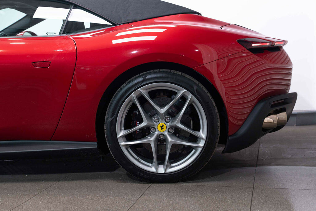 Ferrari Roma V8 Roma Spider Red #29
