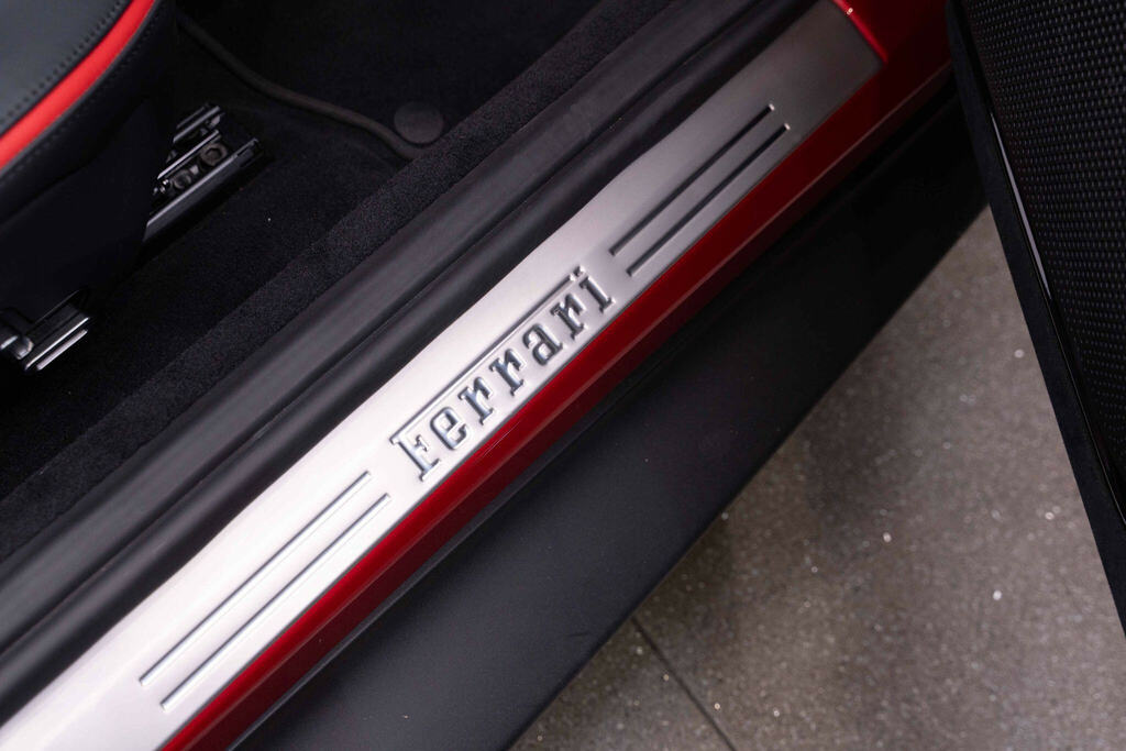 Ferrari Roma V8 Roma Spider Red #49