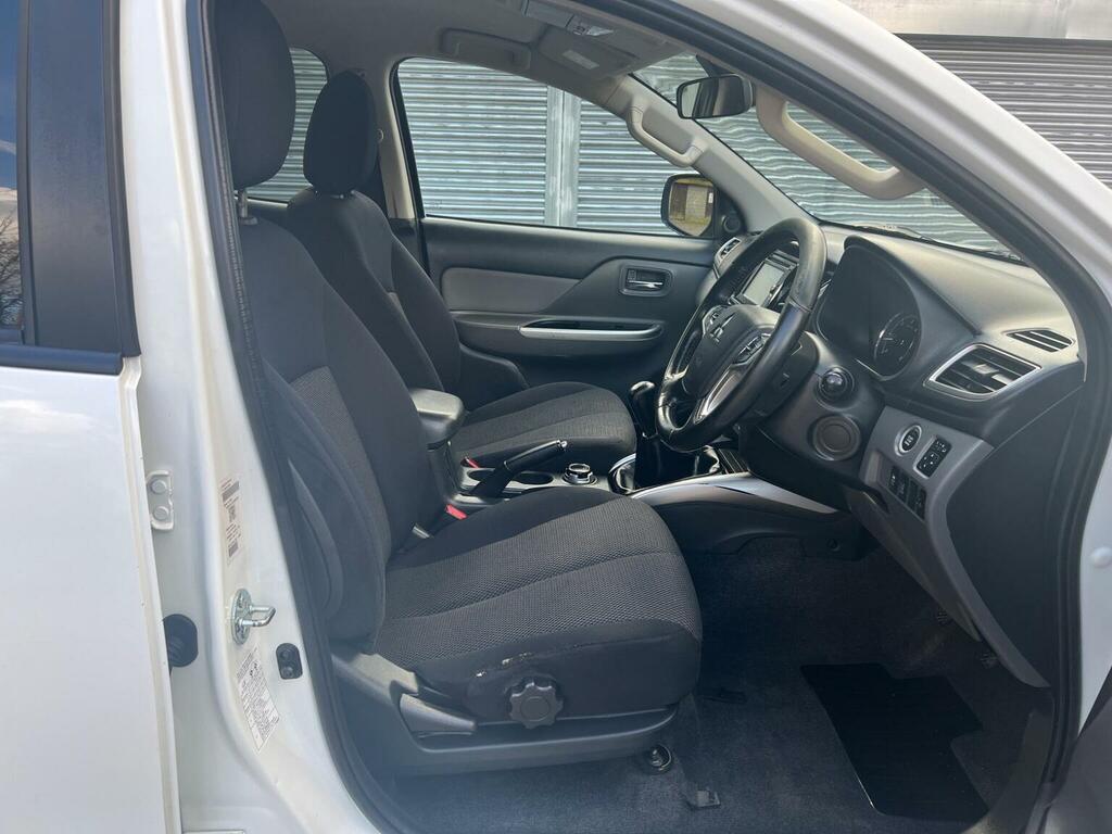 Mitsubishi L200 2.4 Di-d Dc Warrior 4Wd Euro 6 Grey #13