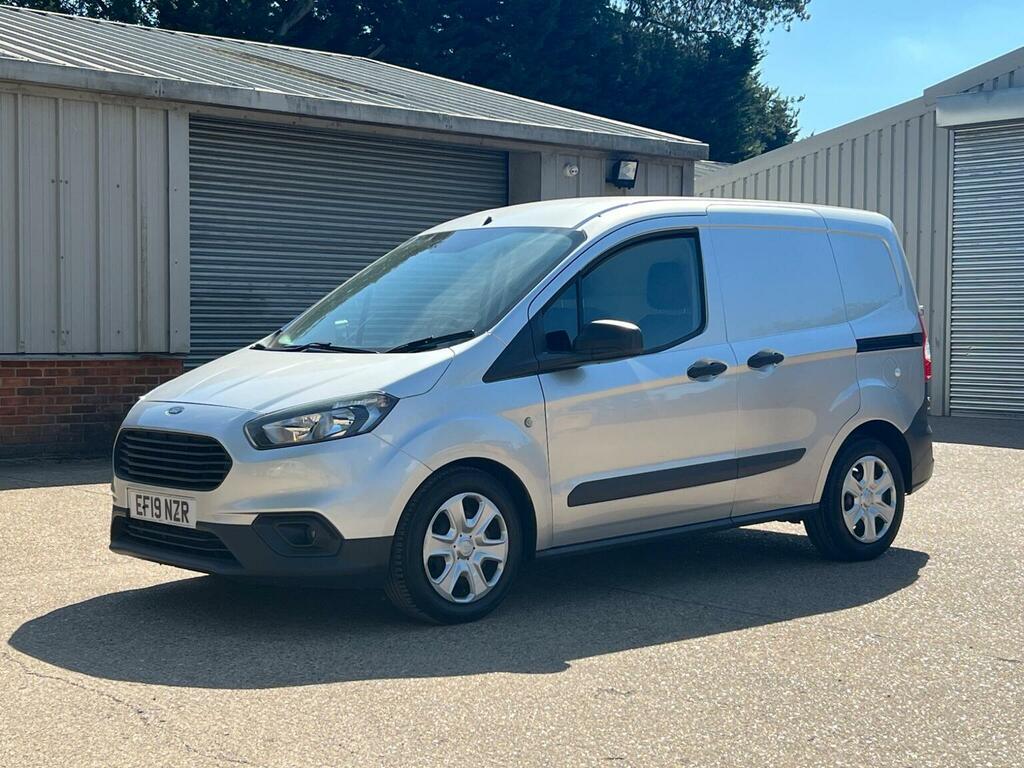 Ford Transit Courier 1.5 Tdci Trend L1 Euro 6 Silver