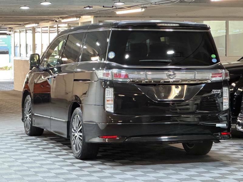 Nissan Elgrand 2.5 250 Highway Star 7 Seat Ulez - 2015 64 TE5801 Black #3