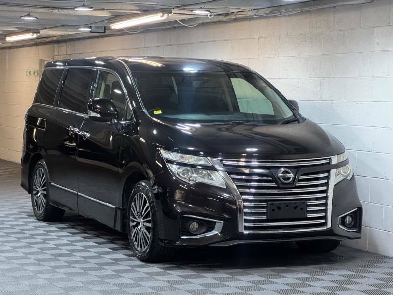 Nissan Elgrand 2.5 250 Highway Star 7 Seat Ulez - 2015 64 TE5801 Black