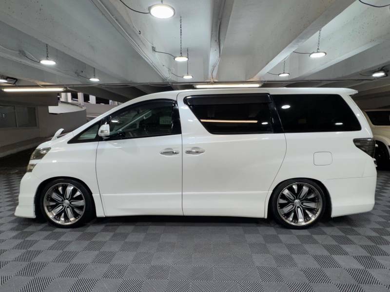 Toyota Vellfire 2.4Z Platinum Selection 2 7 Seat White #2