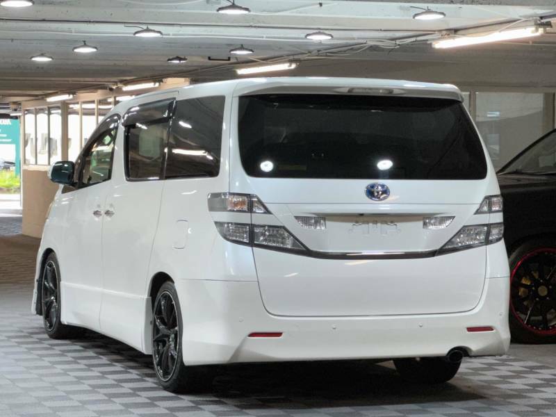 Toyota Vellfire 2.4Z Platinum Selection 2 7 Seat - 2010 60 White #3
