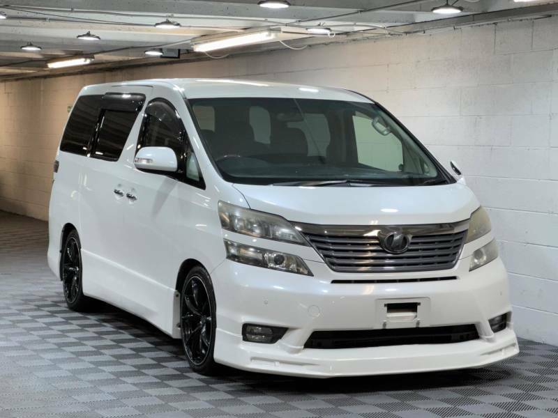 Toyota Vellfire 2.4Z Platinum Selection 2 7 Seat - 2010 60 White