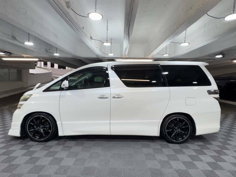 Toyota Vellfire 2.4Z Platinum Selection 2 7 Seat - 2010 60 White #2