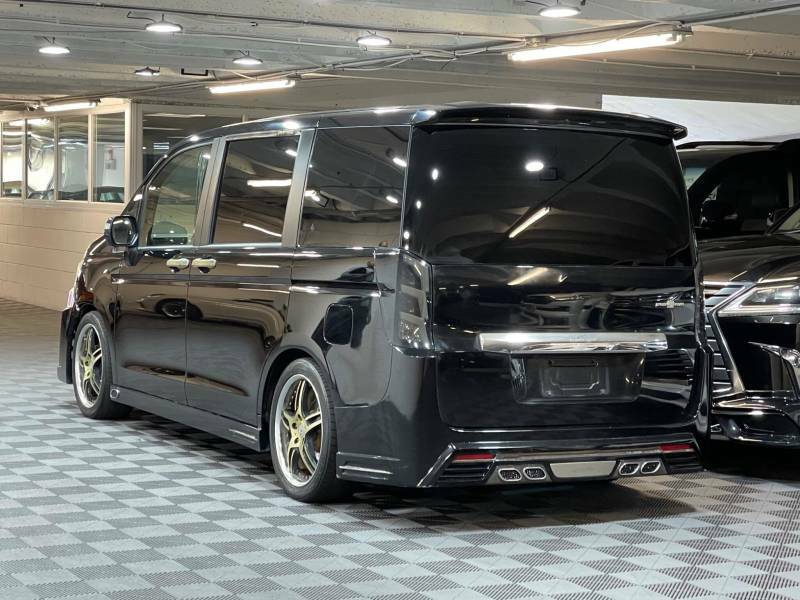 Honda StepWagon Spada 2.0 G Edition 8 Seat Ulez - 2013 13 Black #3