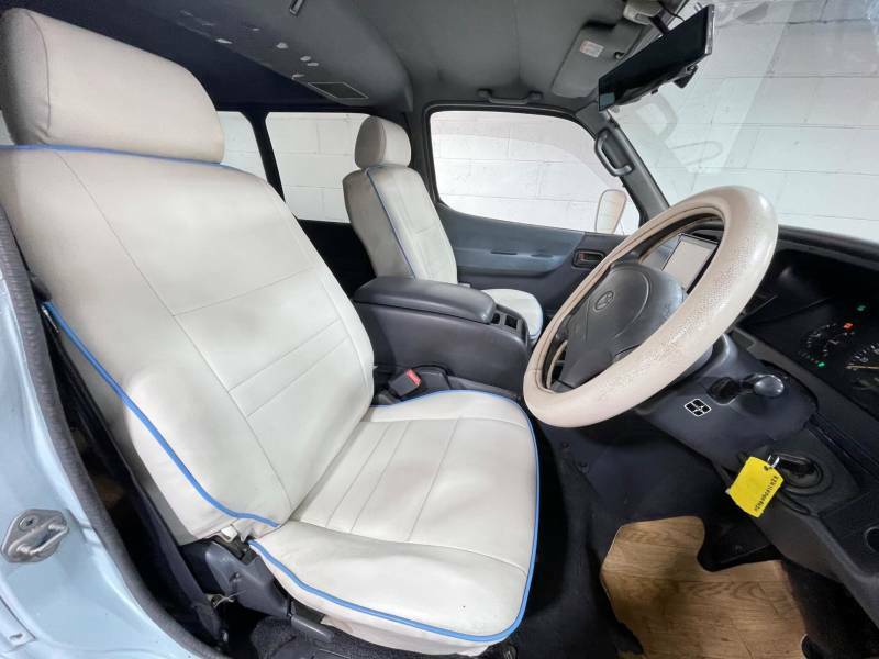 Toyota HiAce 2.5 280 D-4d 2008 Red #7