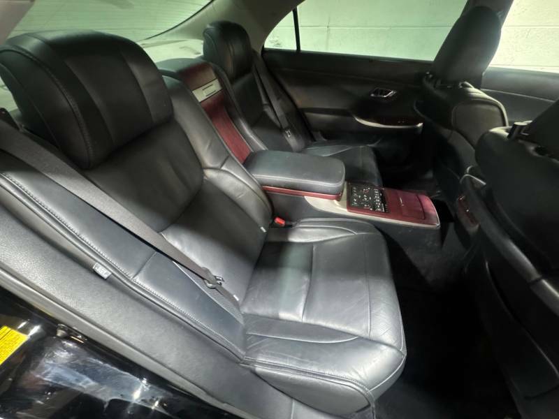 Toyota Crown 2.5 201010 5 Seats Saloon Silver #12