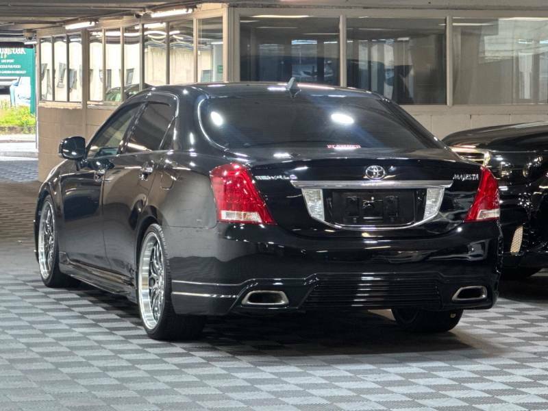 Toyota Crown Majesta 4.6 V8 G Type F Package Wald Black #3