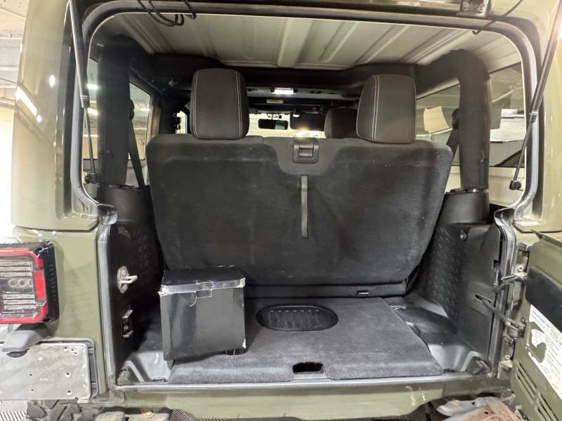 Jeep Wrangler 2.8 Crd Sahara Suv 4Wd Euro 5 197 Black #15