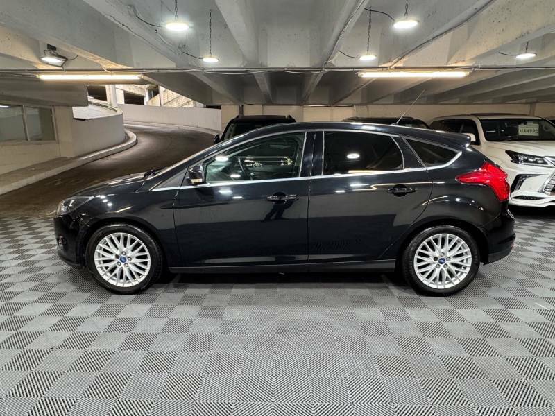 Ford Focus 1.6 Zetec Hatchback Euro 5 125 Grey #2