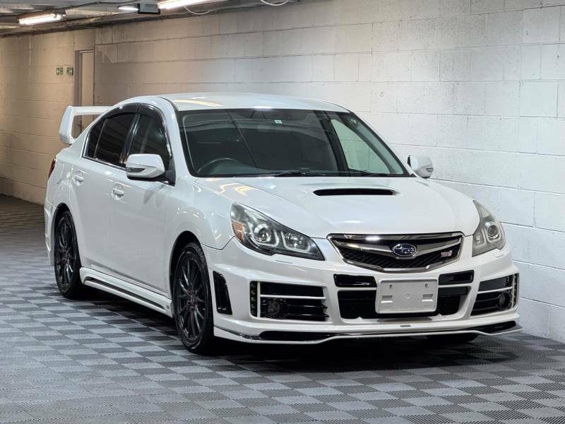 Subaru Legacy B4 2.5 Gt S Package 4Wd Full Rowen Kit White