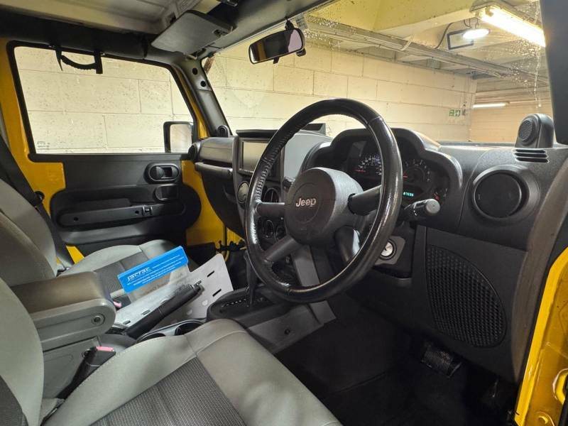 Jeep Wrangler Crd Sahara Unlimited Suv Silver #7