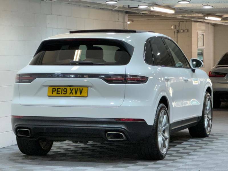 Porsche Cayenne Tiptronic S White #4