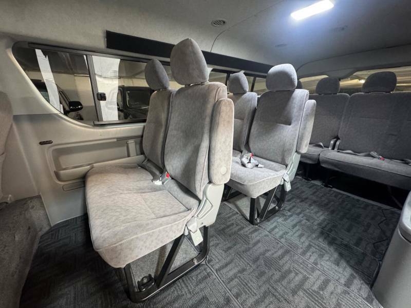 Toyota HiAce Panel Van White #11